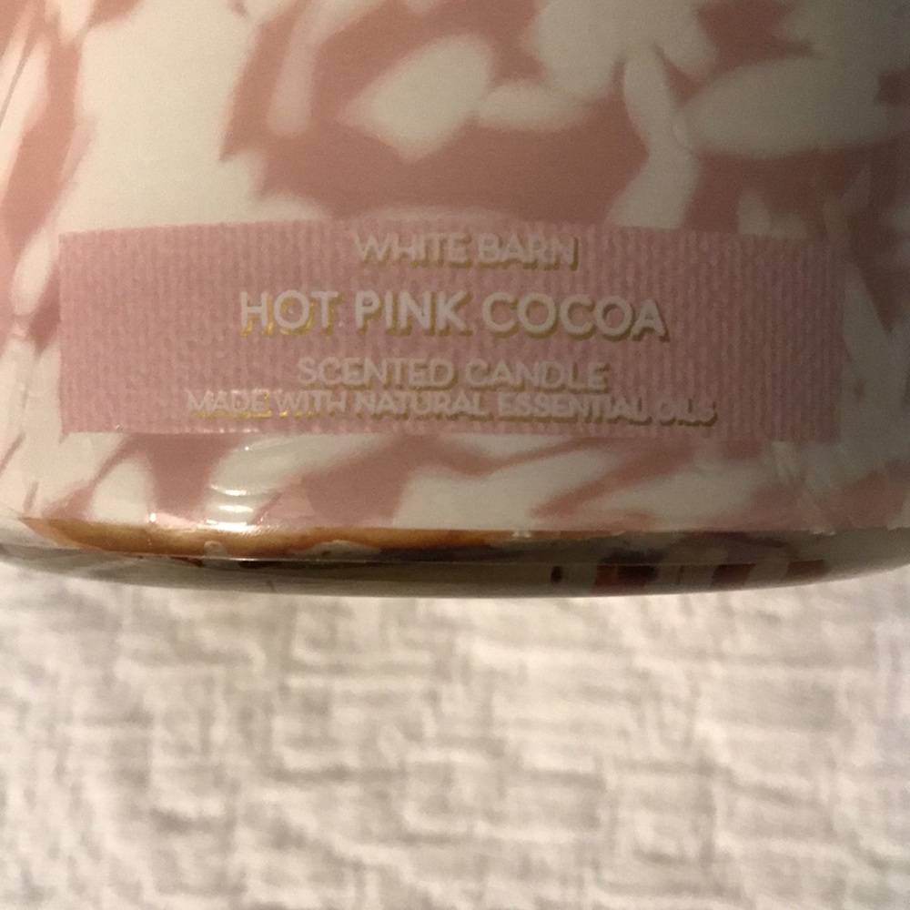 New White Barn Hot Pink Cocoa 3 Wick Candle Chocolate Vanilla Raspberry - Picture 6 of 9